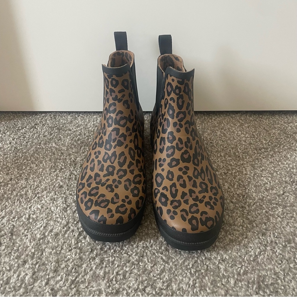 NWOT: Tretorn Lina Leopart Print Rain Boots - Picture 2 of 5